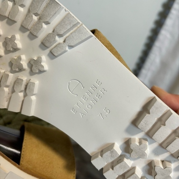 ETIENNE AIGNER Palma Golden Leather/Suede Slip On Flat Flip Flop Sandals - Picture 10 of 10